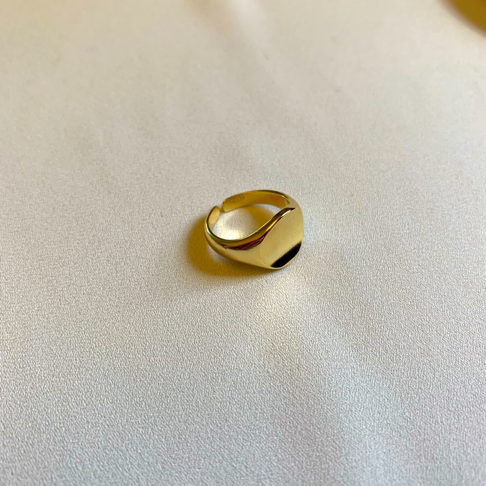 Gold Signet Ring
